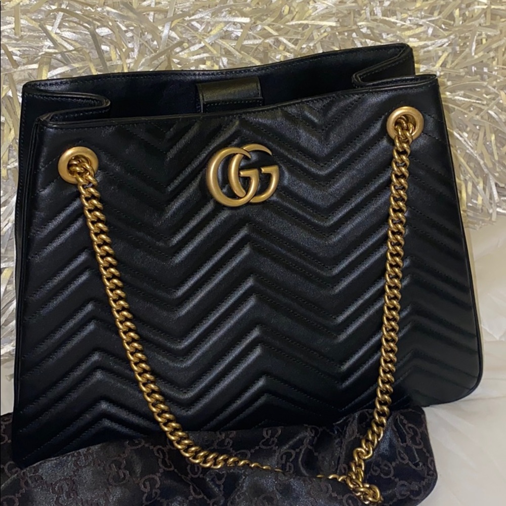NWOT Gucci GG Marmont matelasse leather shoulder